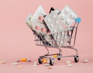 Indústria apoia venda de medicamentos em supermercados