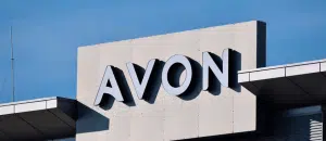 Natura&CO continua negociando potencial transação da Avon fora da Latam